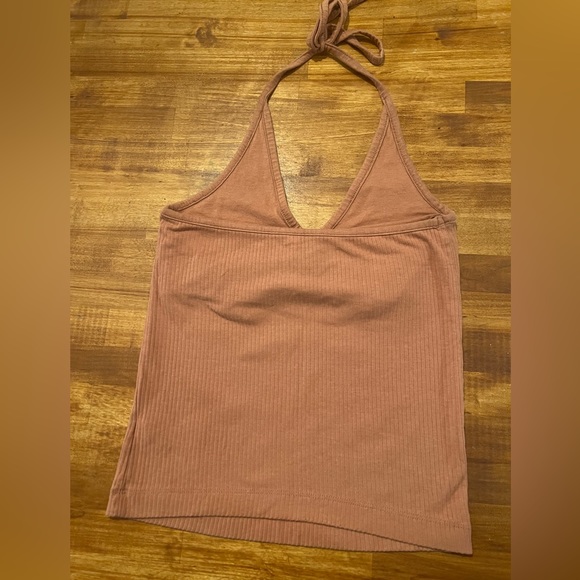 Ribbed Halter Top with Built-in Shelf Bralette - Picture 2 of 3